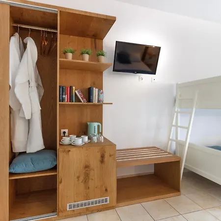 酒店 Evripidis 阿菲托斯