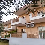 Ξενοδοχείο Ευριπίδης فندق أفيتوس