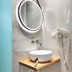 Ξενοδοχείο Ευριπίδης فندق *