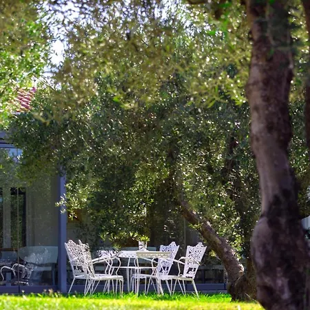 ευριπίδης Hotel